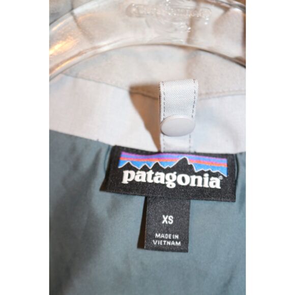 Patagonia Women's H2NO Off White Outdoors Waterproof Rain Coat (XS) - Picture 10 of 13